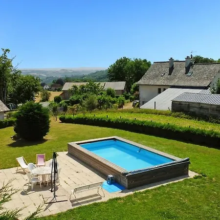 Renoves Pour 8 Pers - Piscine Privee, Cantal Semesterbostad *