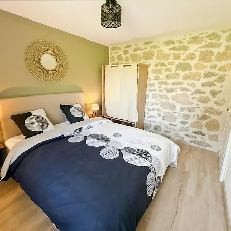 Renoves Pour 8 Pers - Piscine Privee, Cantal Semesterbostad *