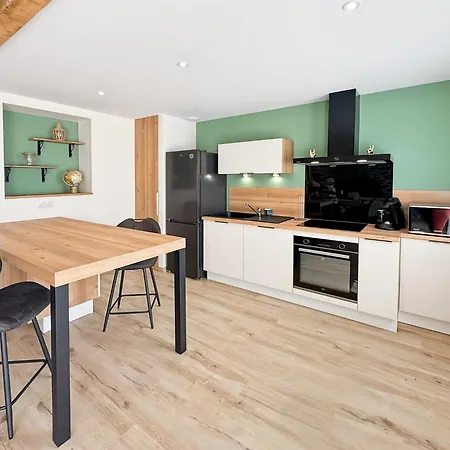 Renoves Pour 8 Pers - Piscine Privee, Cantal Semesterbostad