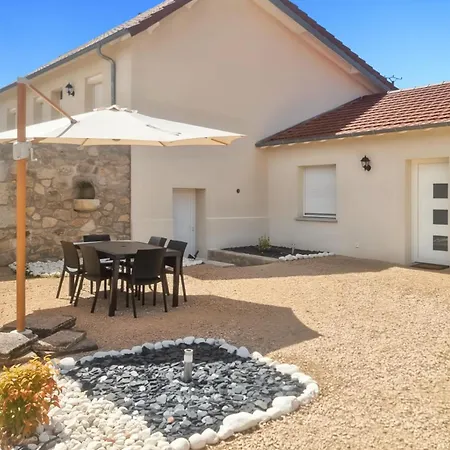 Renoves Pour 8 Pers - Piscine Privee, Cantal *